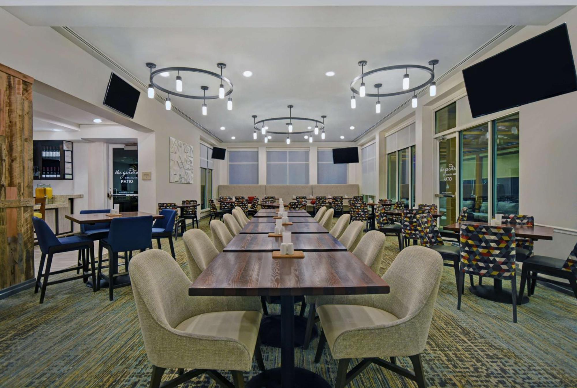 Hilton Garden Inn Houston/Galleria Area Exterior photo