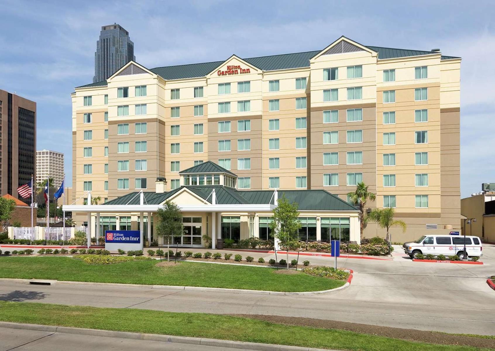 Hilton Garden Inn Houston/Galleria Area Exterior photo