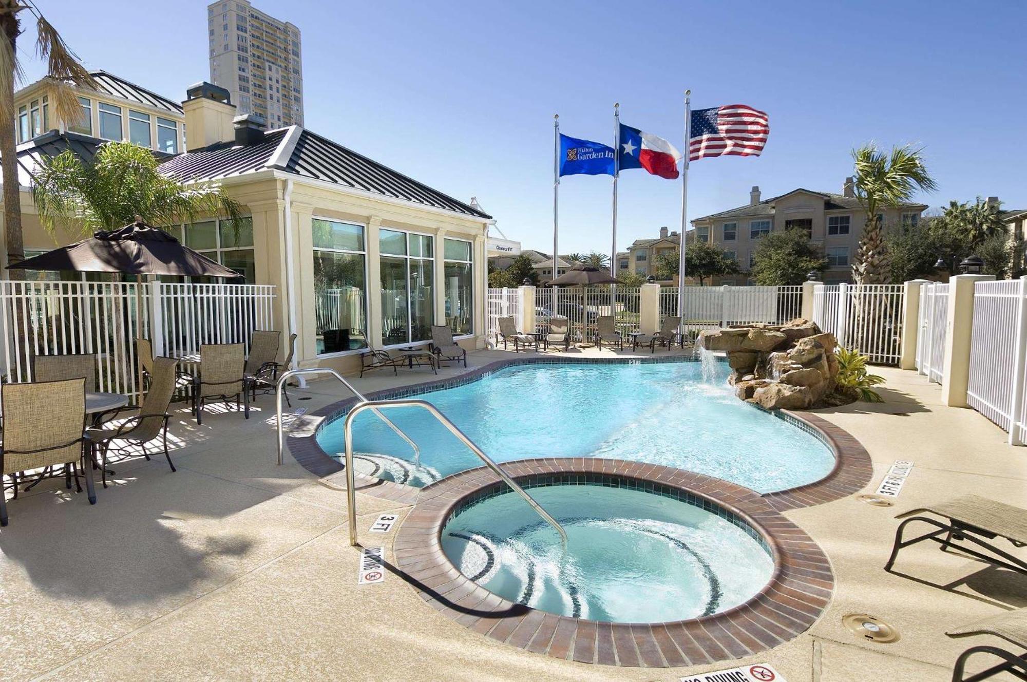 Hilton Garden Inn Houston/Galleria Area Exterior photo