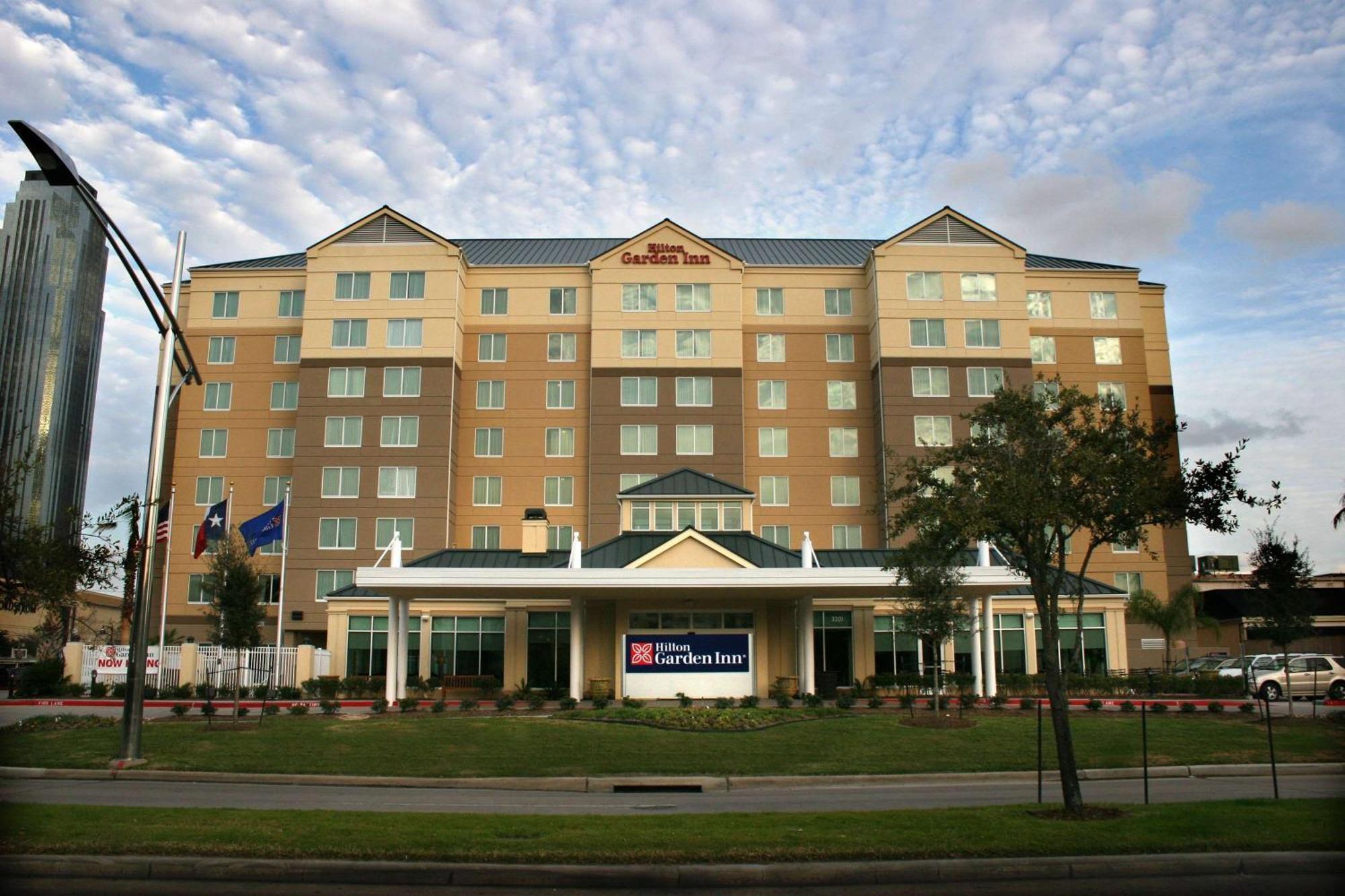 Hilton Garden Inn Houston/Galleria Area Exterior photo